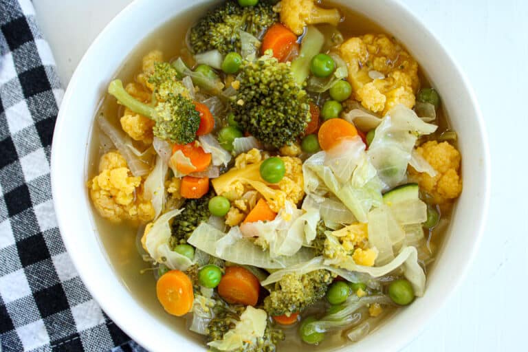 Easy and Healthy Vegetable Cabbage Soup