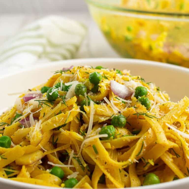 Easy Curry Pasta with Fresh Dill and Peas